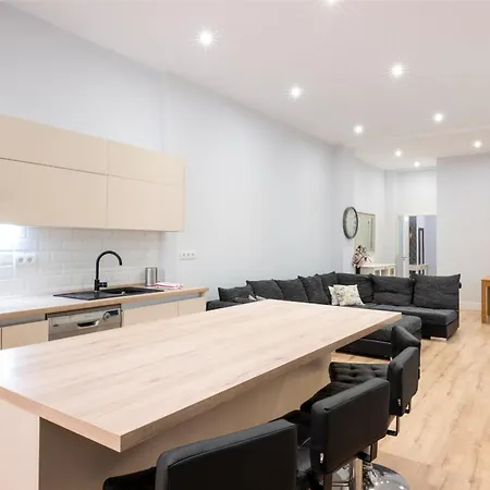 Prázdninový dům Centrico Duplex Con Parking *