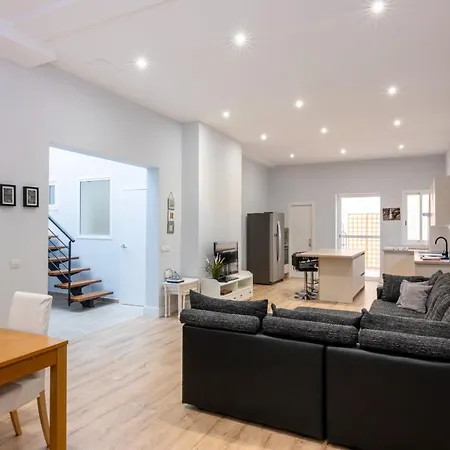 Centrico Duplex Con Parking Tatil Evi Los Campitos