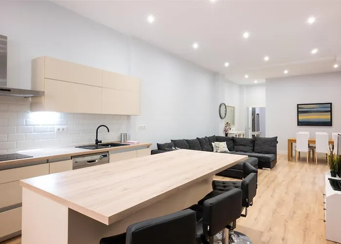 بيت للعطل Centrico Duplex Con Parking *